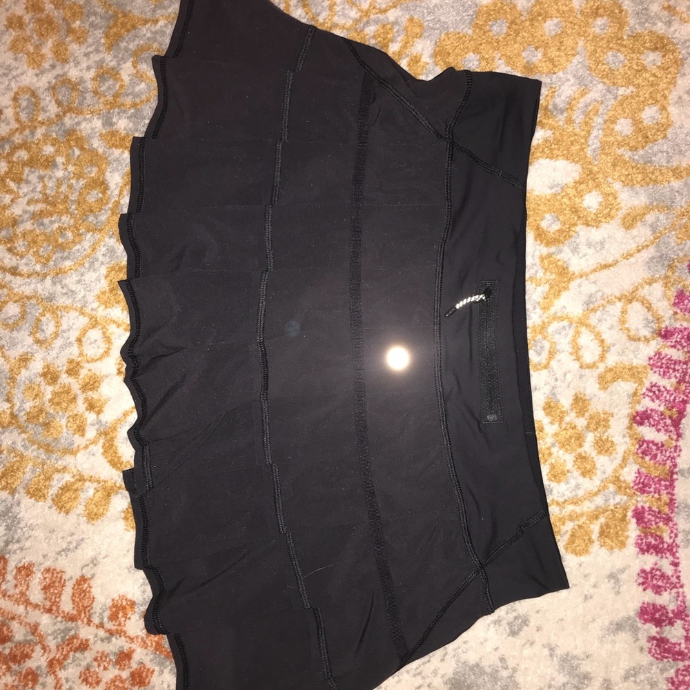 Lululemon black tennis skirt